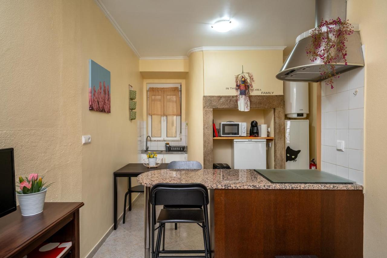 Cozy One Bedroom Apt In Historic Location - Carmo Лісабон Екстер'єр фото
