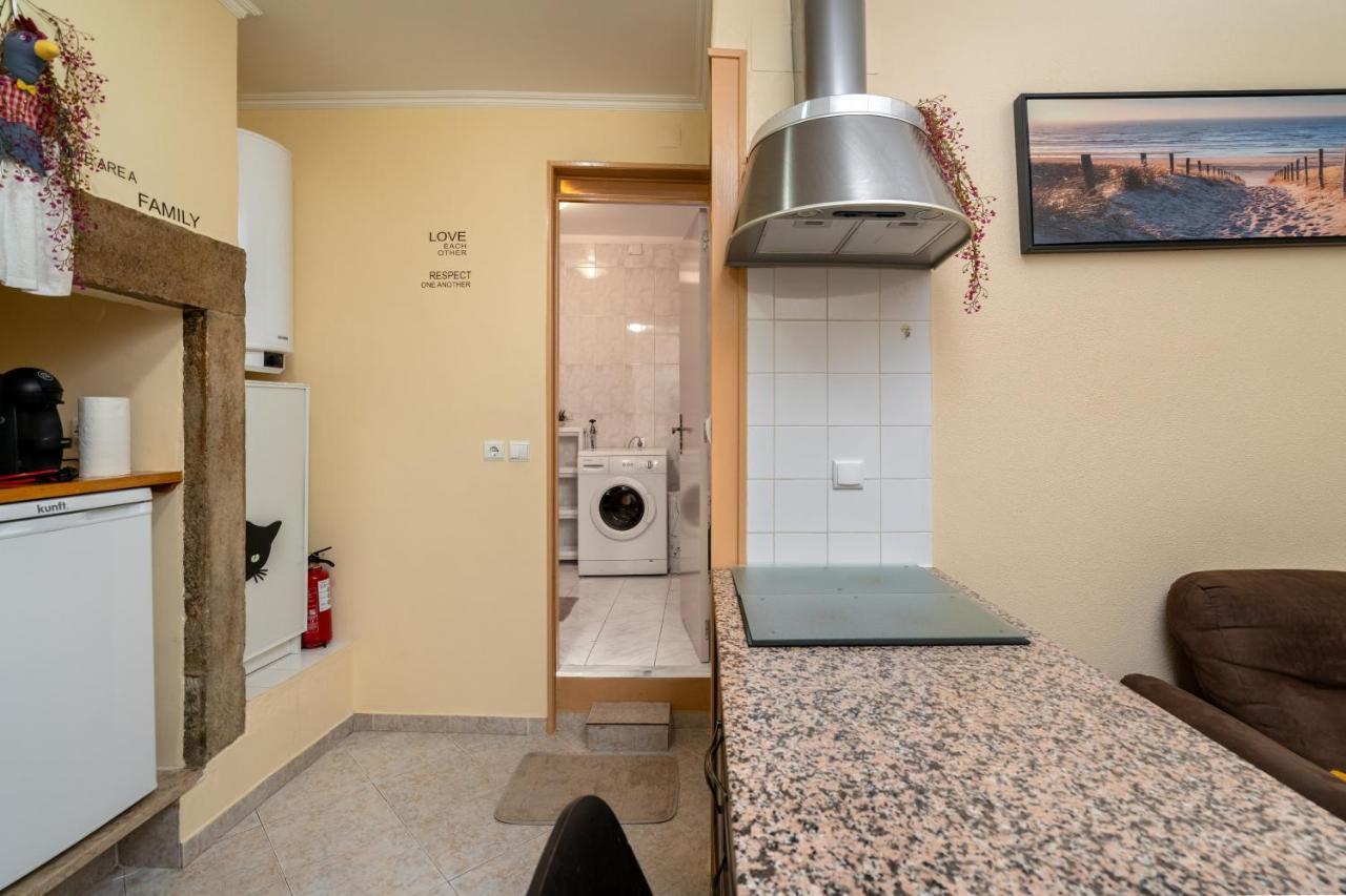 Cozy One Bedroom Apt In Historic Location - Carmo Лісабон Екстер'єр фото