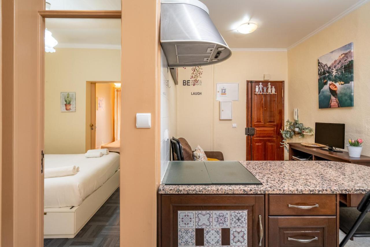 Cozy One Bedroom Apt In Historic Location - Carmo Лісабон Екстер'єр фото